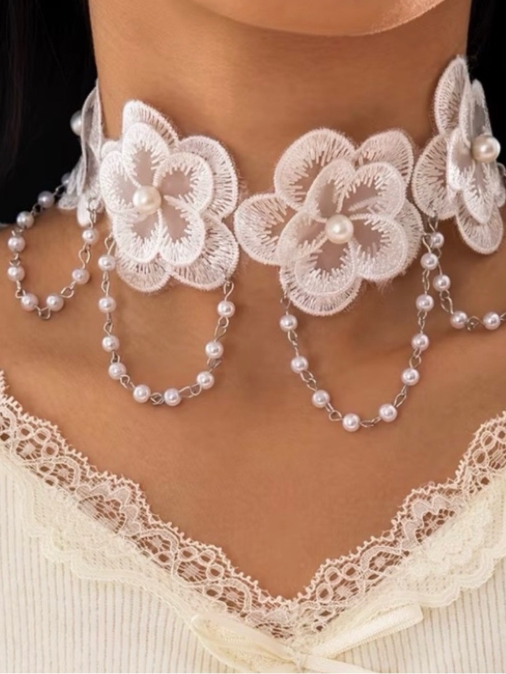Delicate White Floral Lace Pearl Choker Necklace